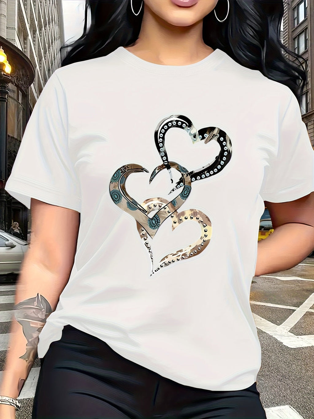 Women’s Metallic Heart Graphic Short‑Sleeve T‑Shirt, Simple Round Neck Casual Tee for Leisure Travel and Vacation