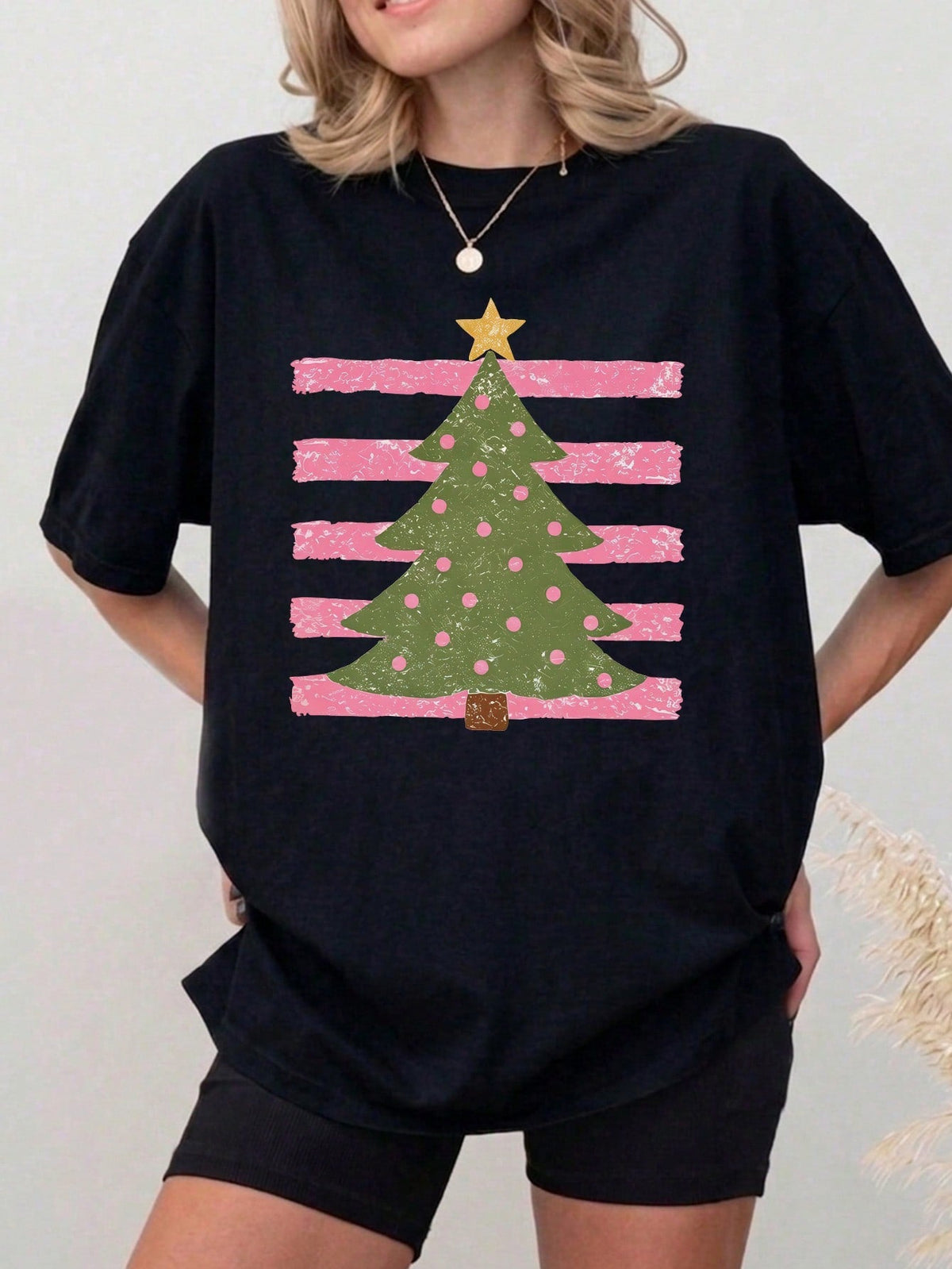 Retro Christmas Tree T-Shirt, Vintage Distressed Pink Stripe Xmas Tree with Gold Star Holiday Graphic Short Sleeve Tee
