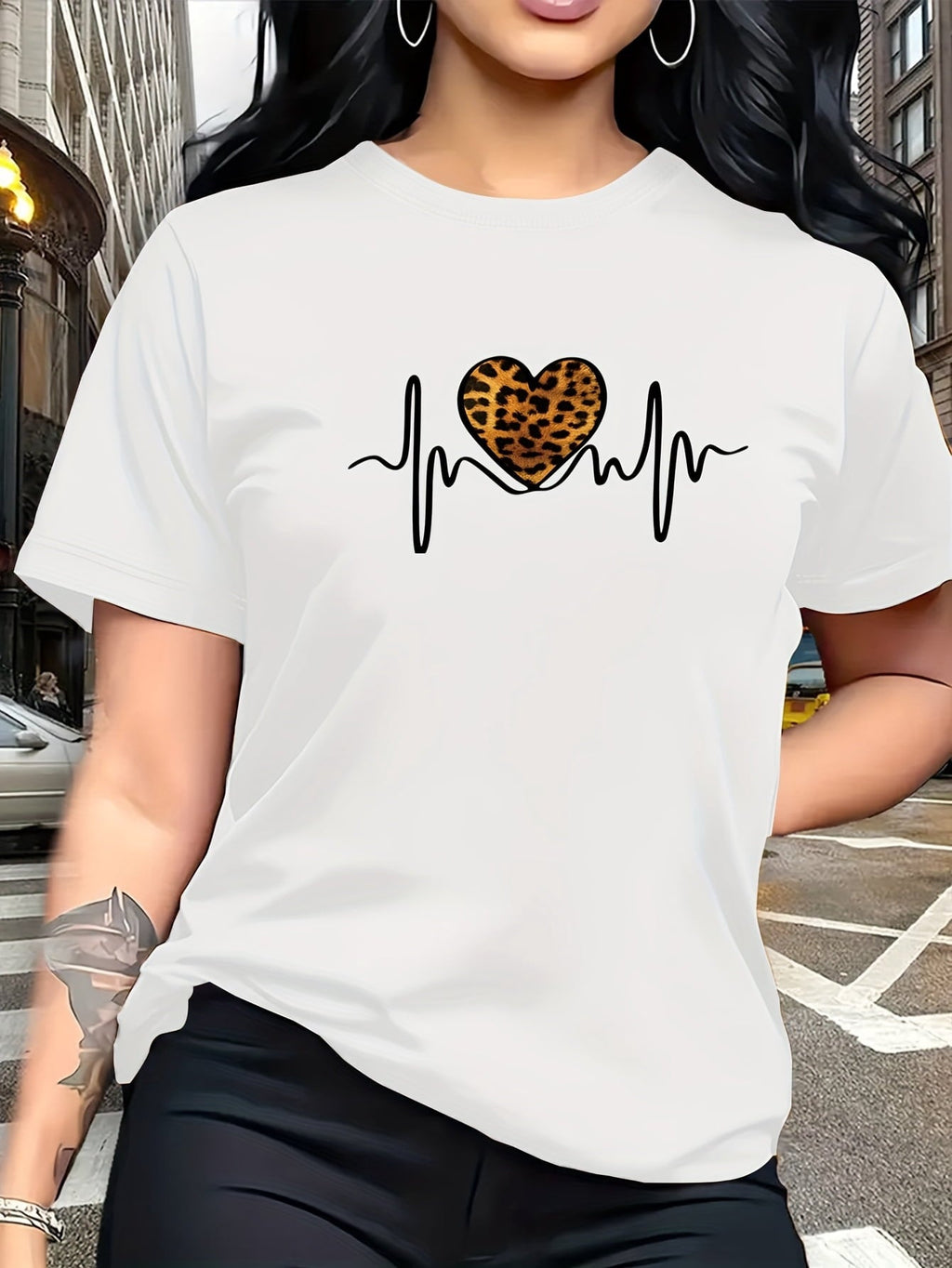 Women’s Leopard Print Heart EKG Heartbeat Graphic Short‑Sleeve T‑Shirt, Trendy Wild‑Style Round Neck Casual Top for Women