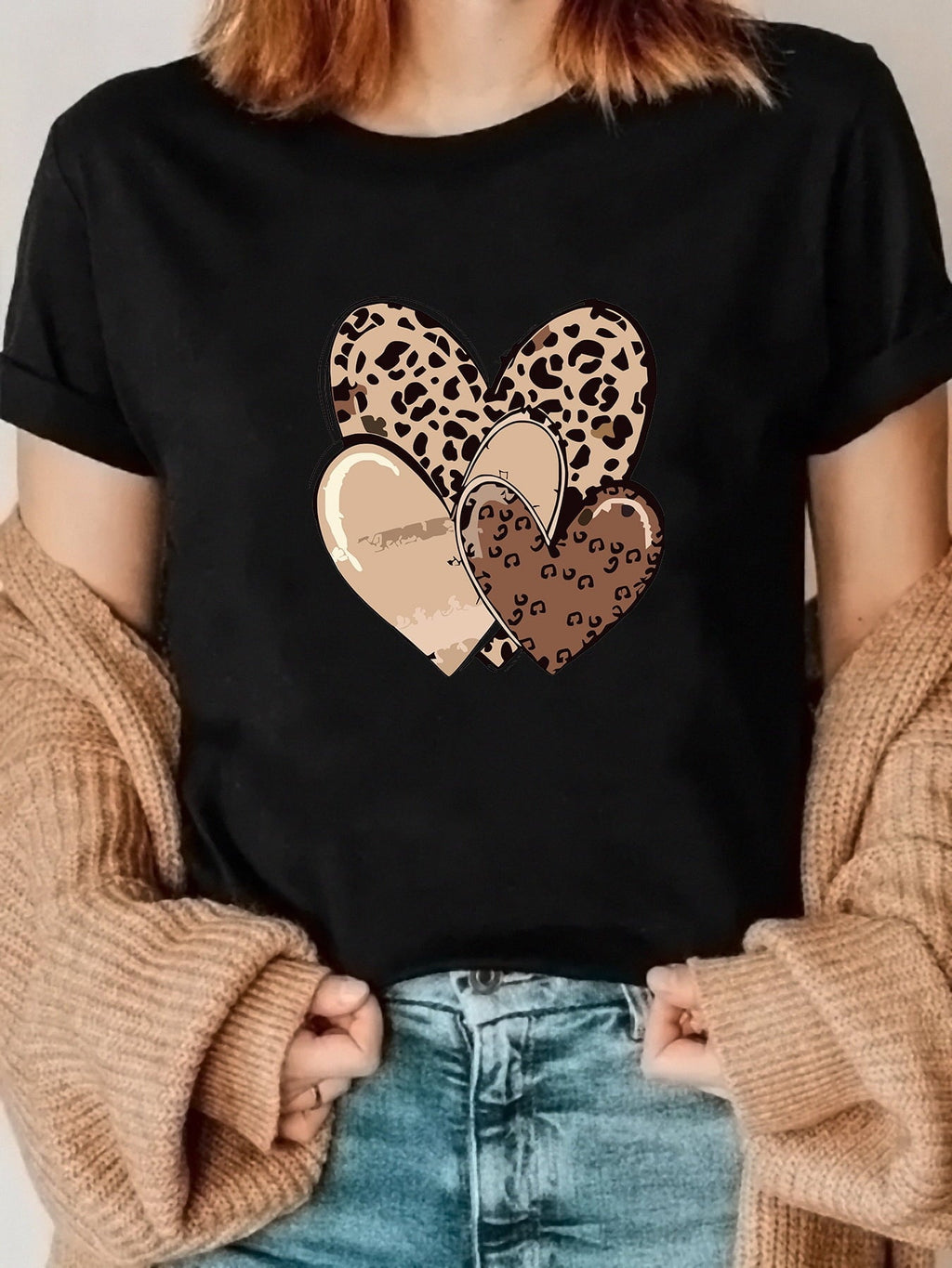 Women's Leopard Print Heart Graphic T-Shirt Casual Short Sleeve Round Neck Top