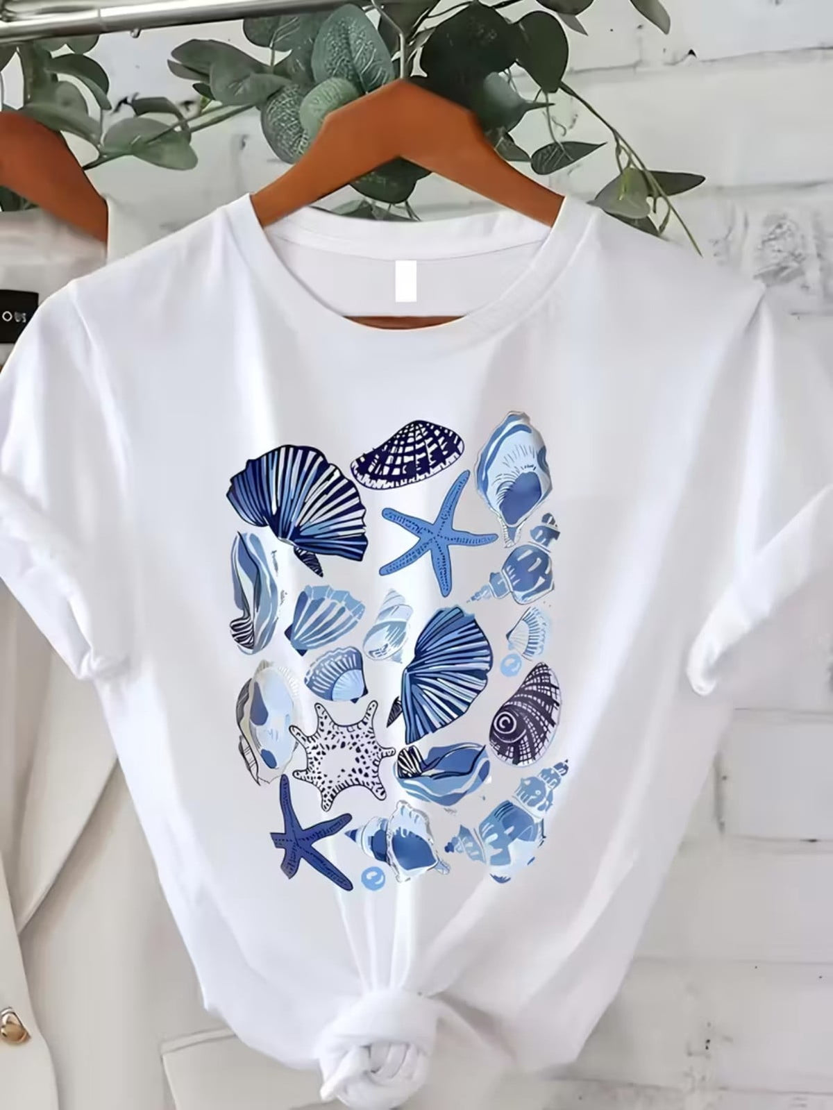 Women’s Seashell Starfish Graphic Short‑Sleeve Cotton T‑Shirt, Casual Women Clothing