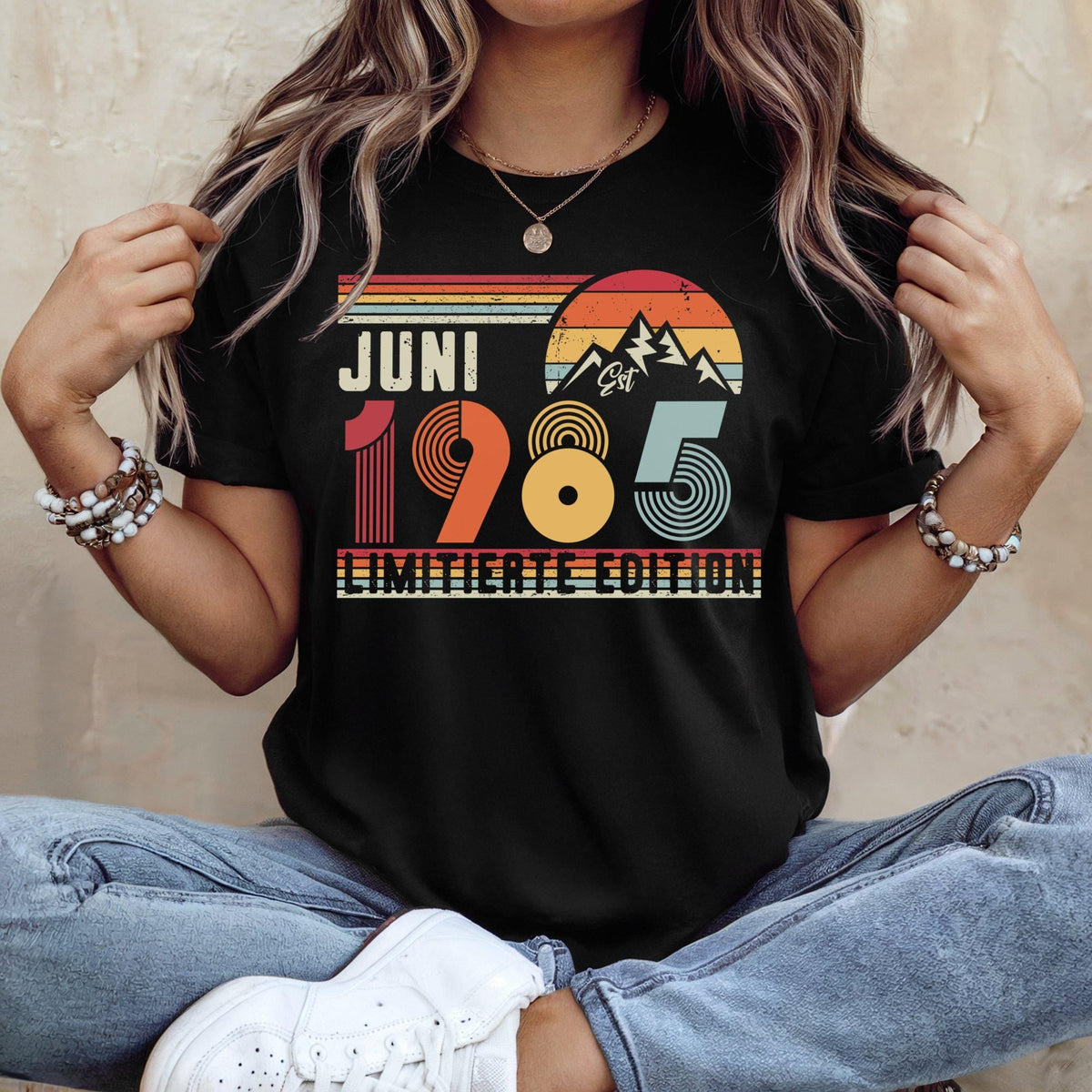 Unisex Retro June 1985 Vintage Mountain Sunset Graphic Short‑Sleeve T‑Shirt, 40th Birthday Gift Crew Neck Casual Nostalgic Top