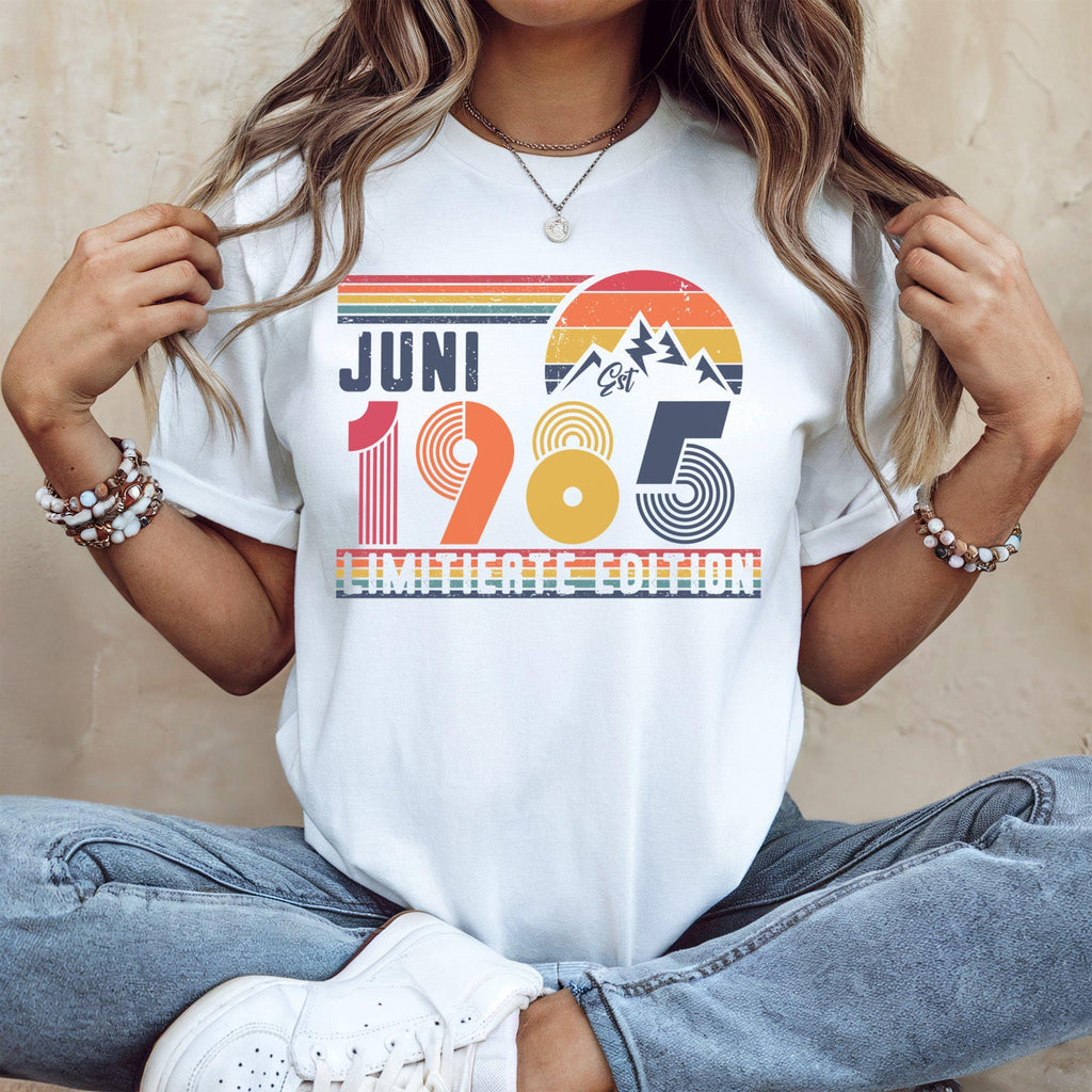Unisex Retro June 1985 Vintage Mountain Sunset Graphic Short‑Sleeve T‑Shirt, 40th Birthday Gift Crew Neck Casual Nostalgic Top